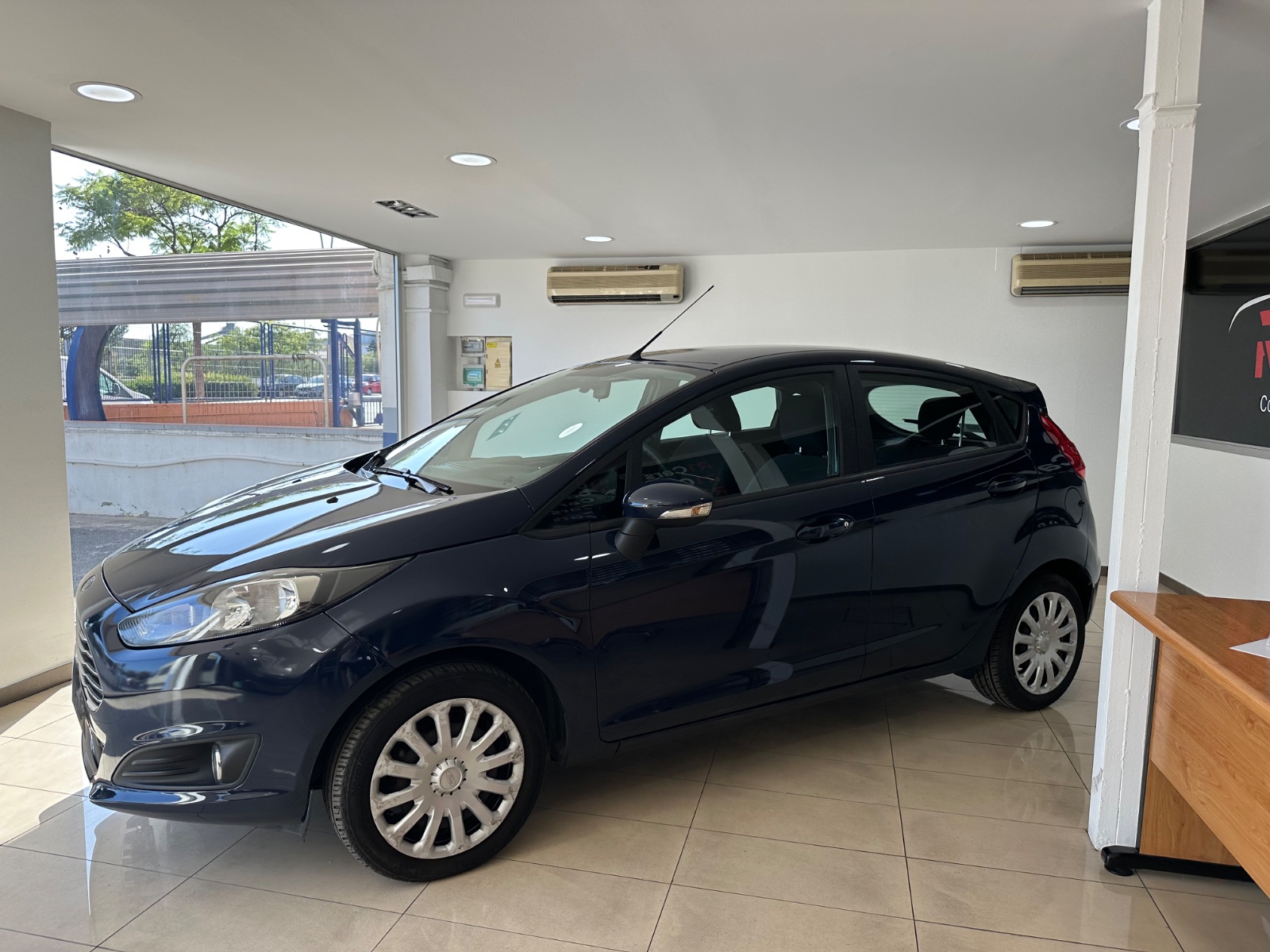 Ford Fiesta miniatura 2
