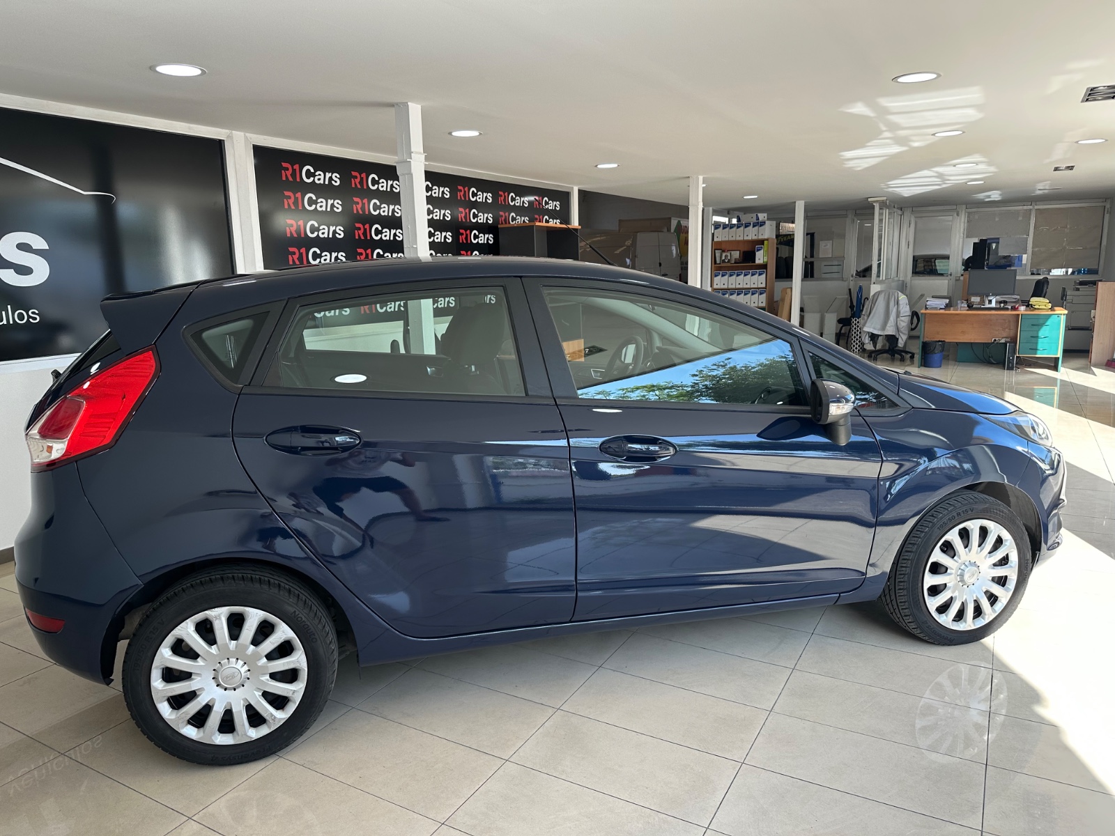 Ford Fiesta miniatura 3